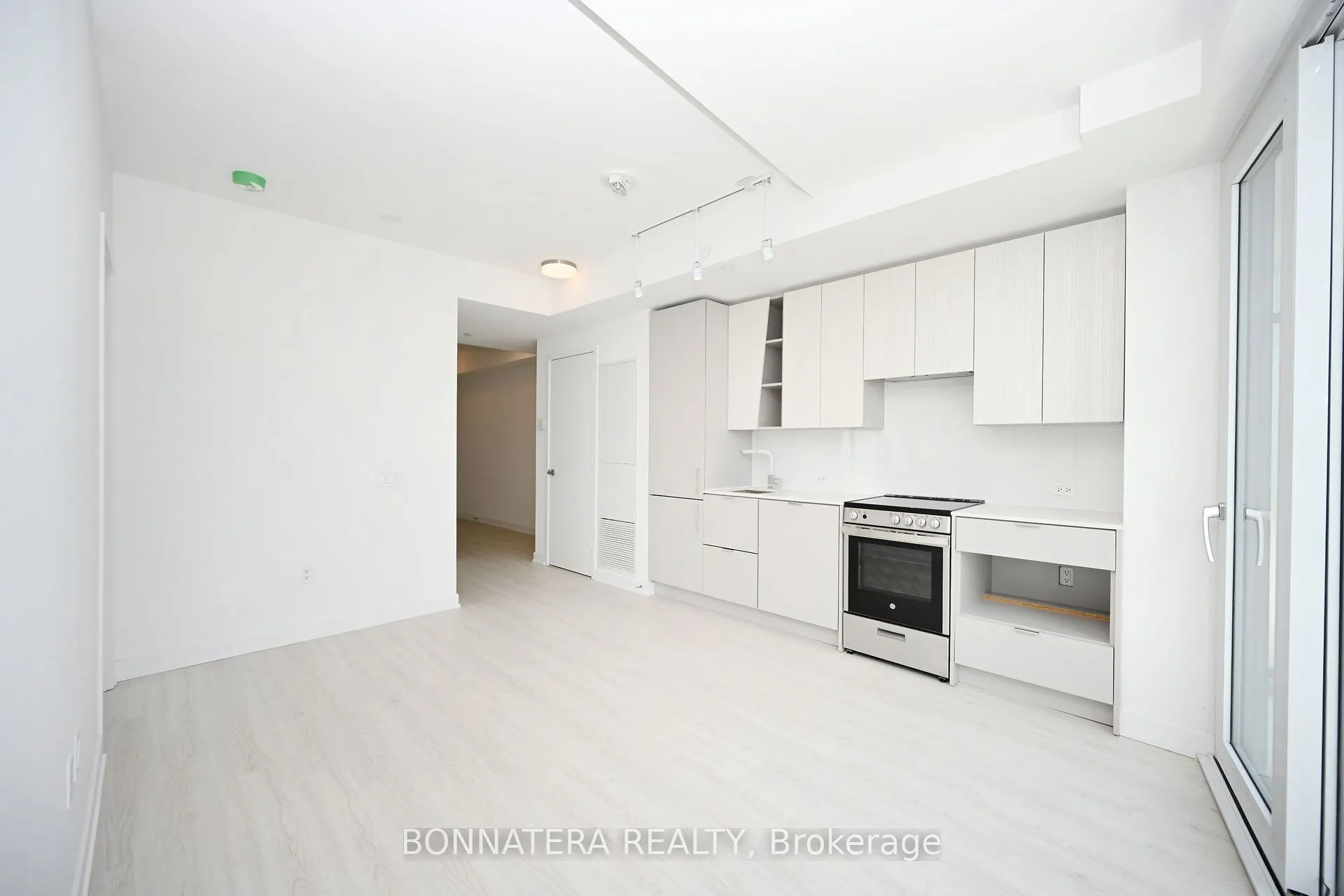 3883 Quartz Road, #2808