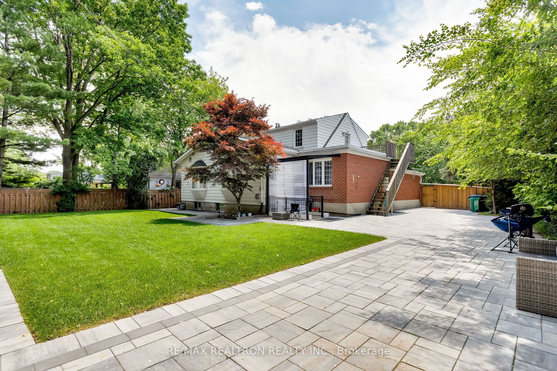 2143 Russett Road