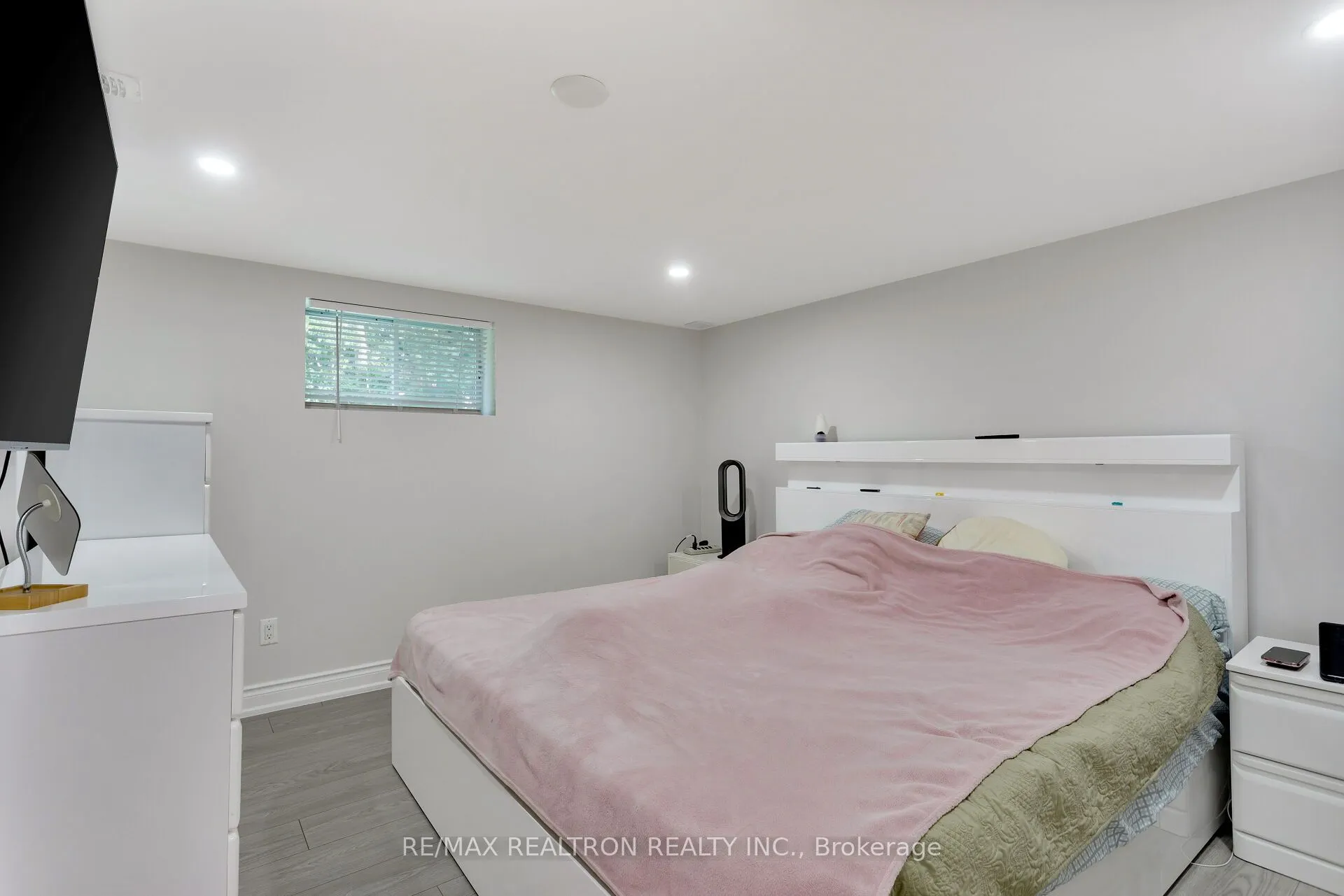 2143 Russett Road