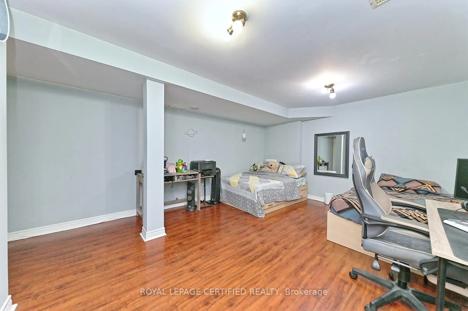 28 Abbotsbury Drive