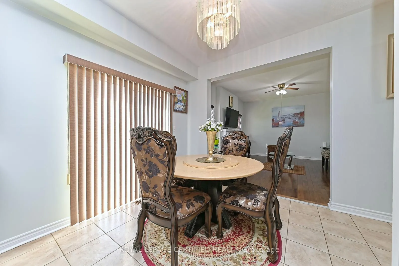 28 Abbotsbury Drive