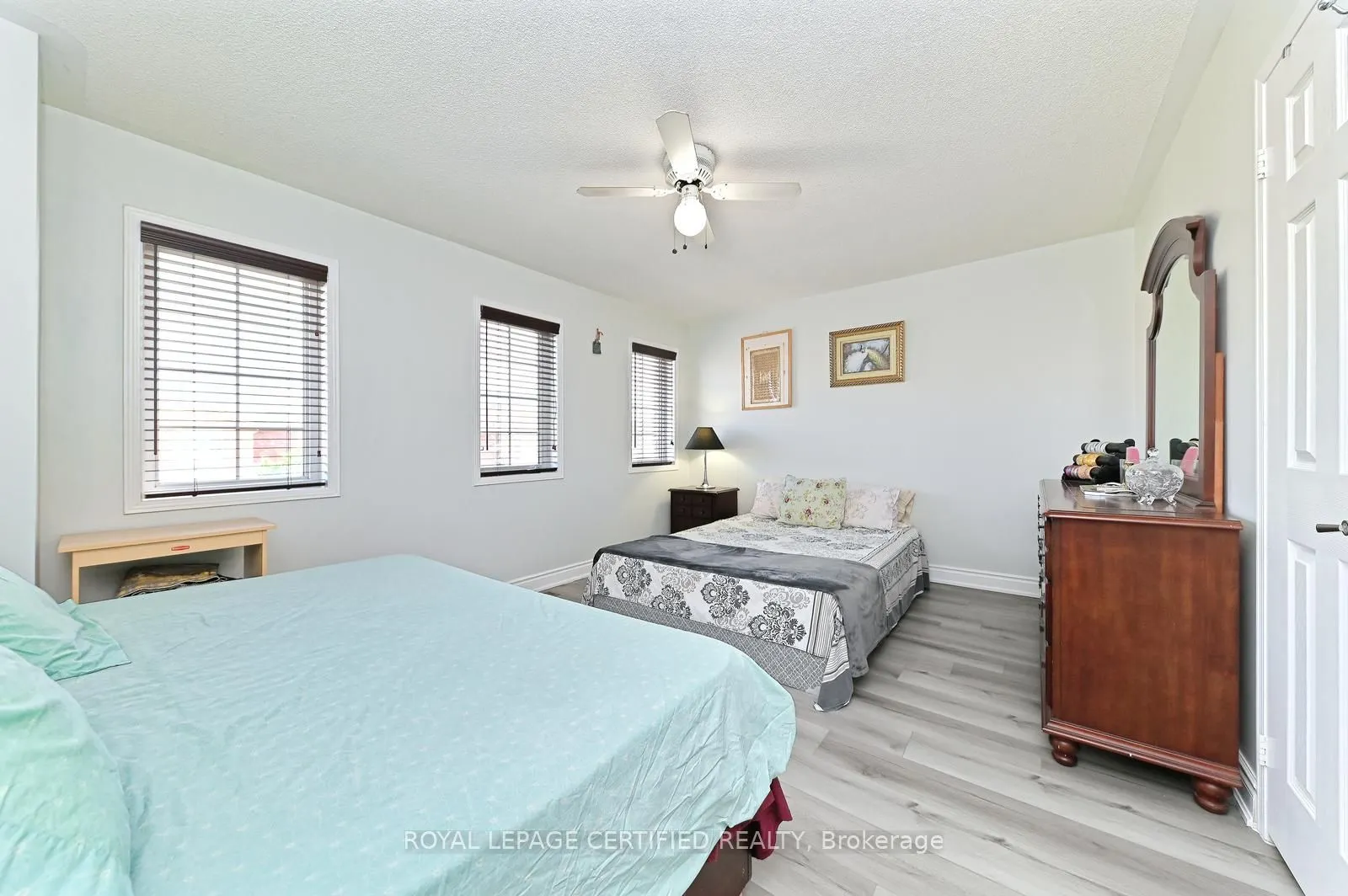 28 Abbotsbury Drive