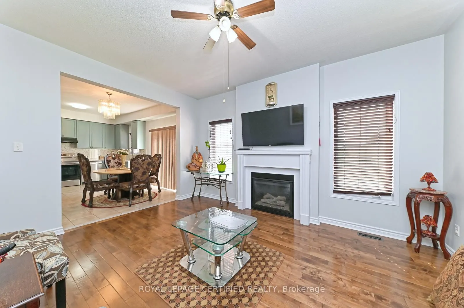 28 Abbotsbury Drive