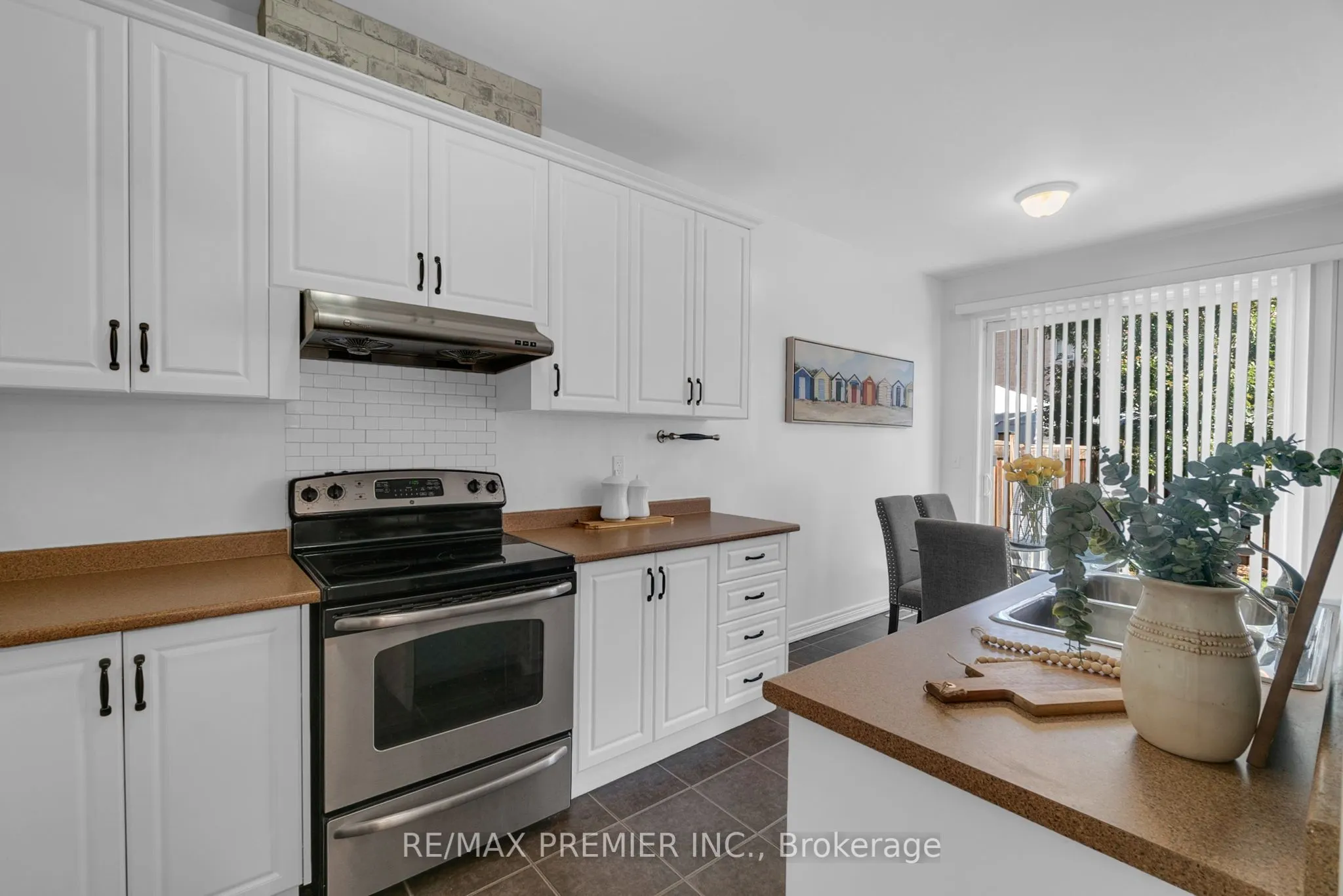 47 Aspermont Crescent