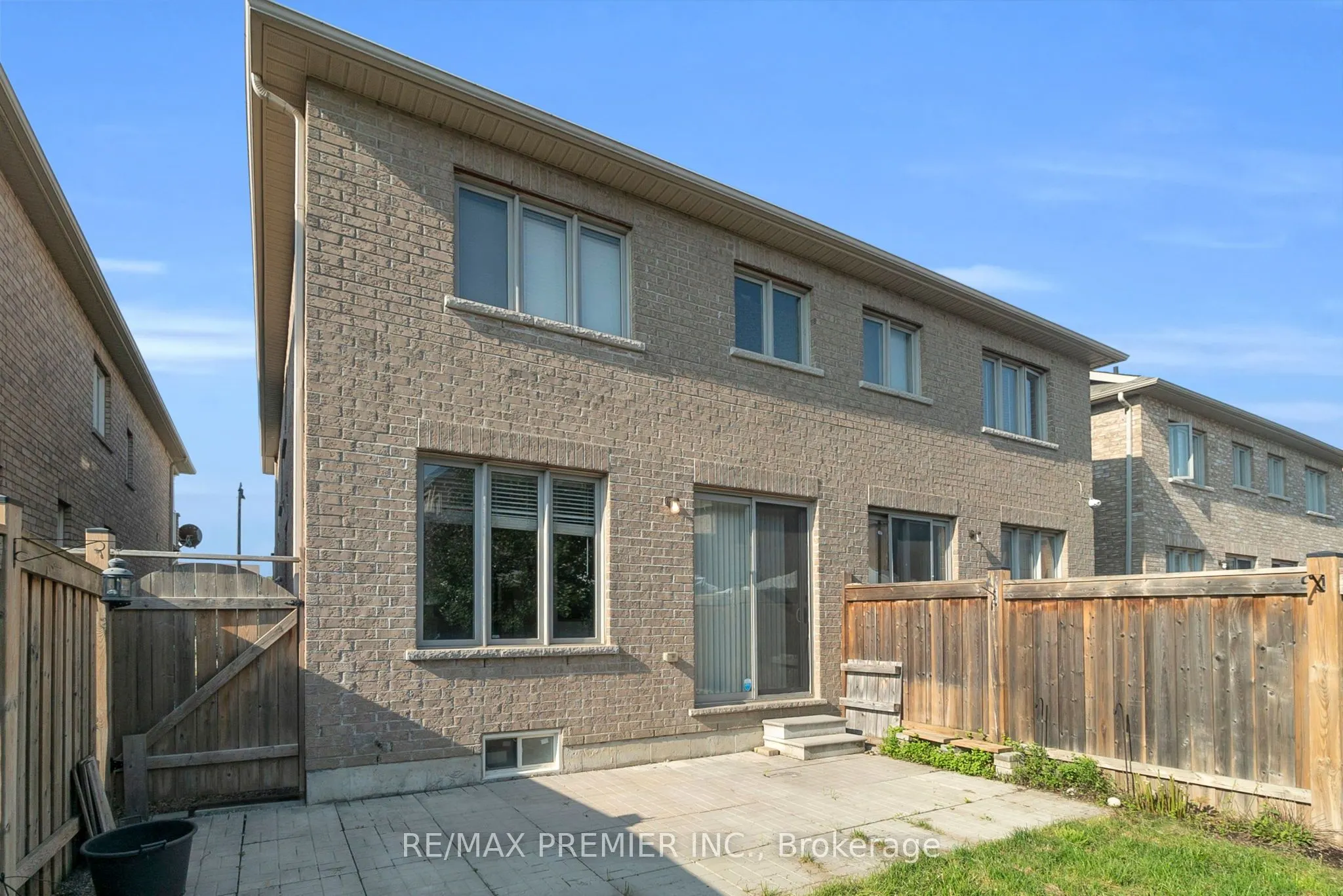 47 Aspermont Crescent