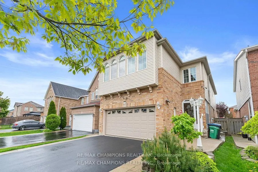 30 Larkspur Road