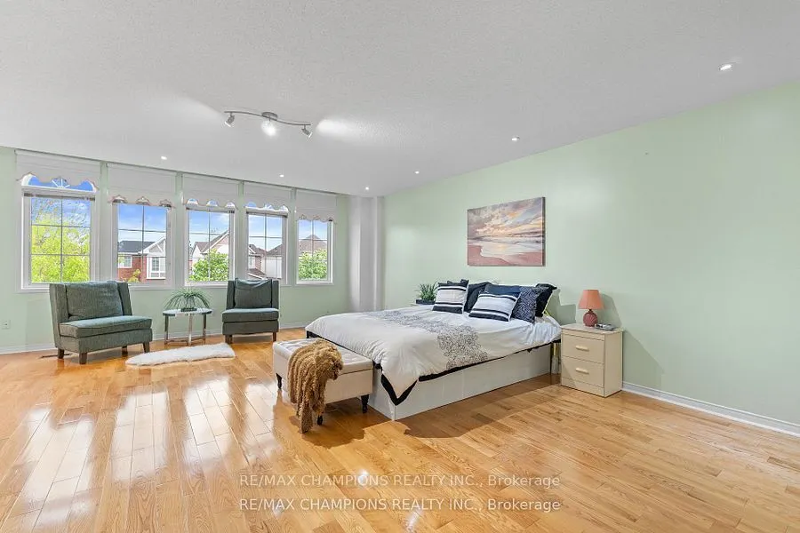 30 Larkspur Road