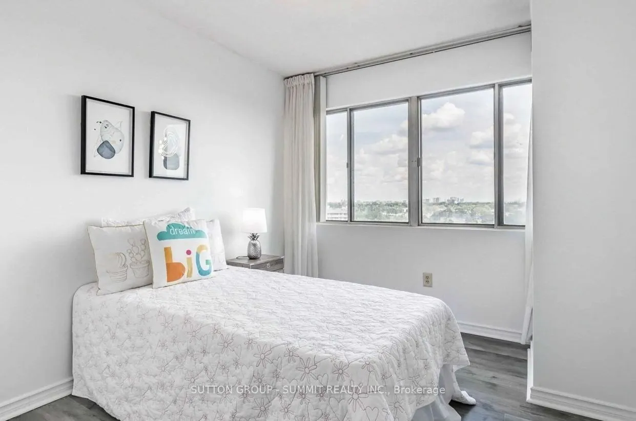 1580 MISSISSAUGA VALLEY Boulevard, #1010