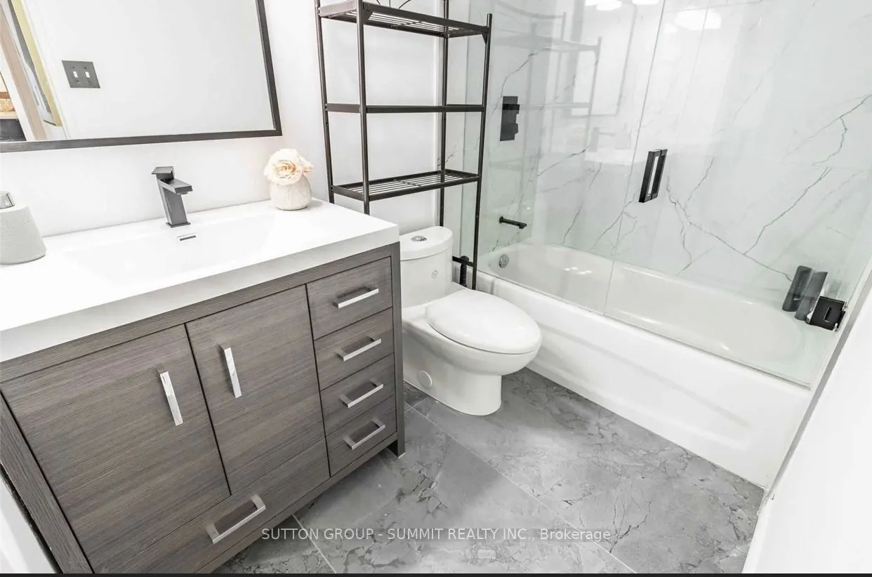 1580 MISSISSAUGA VALLEY Boulevard, #1010