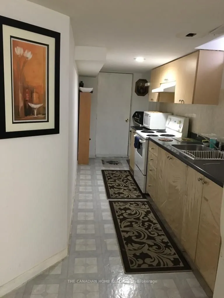 5363 Longhouse Crescent, #Basement