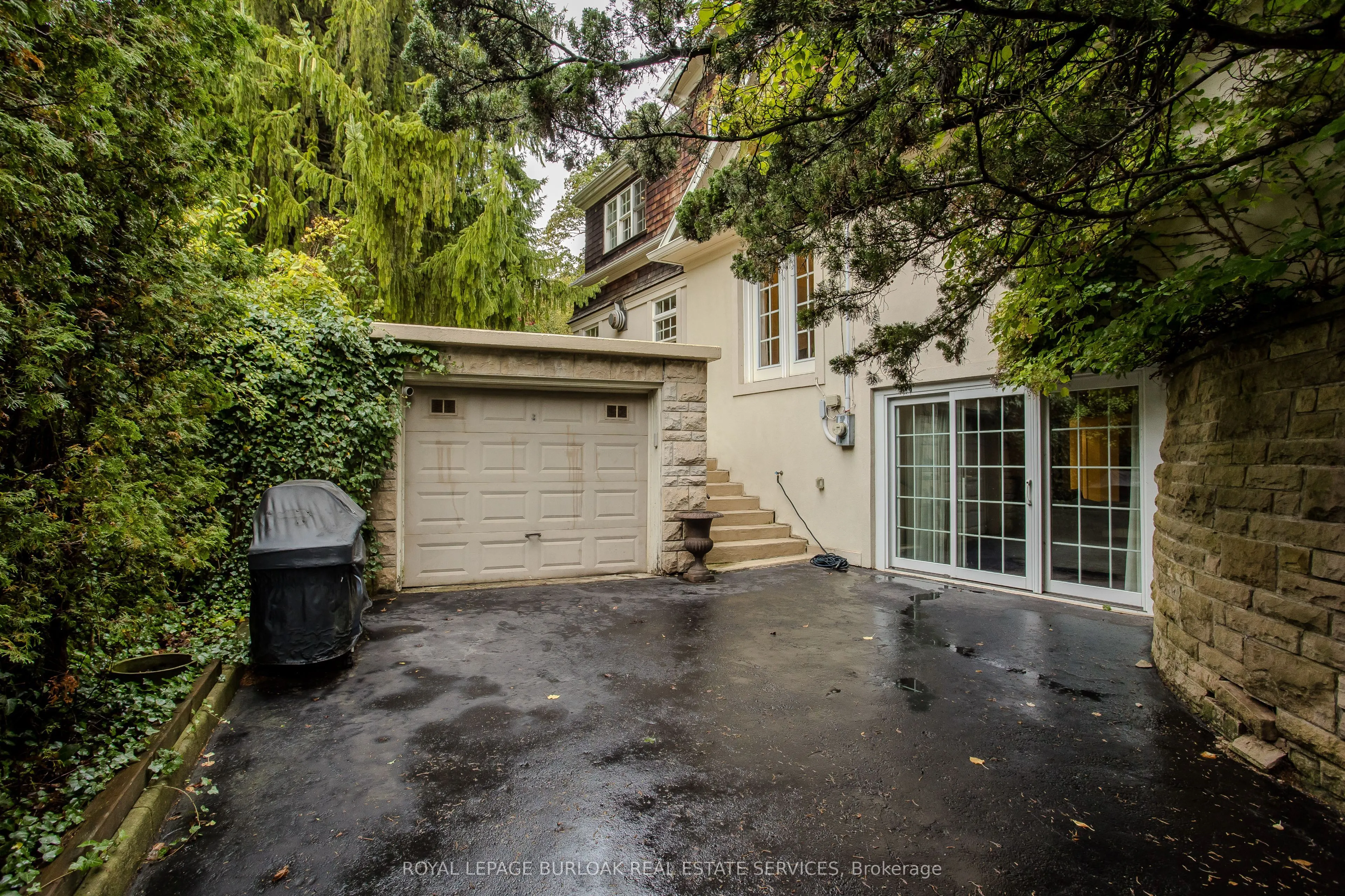 149 North Shore Boulevard E