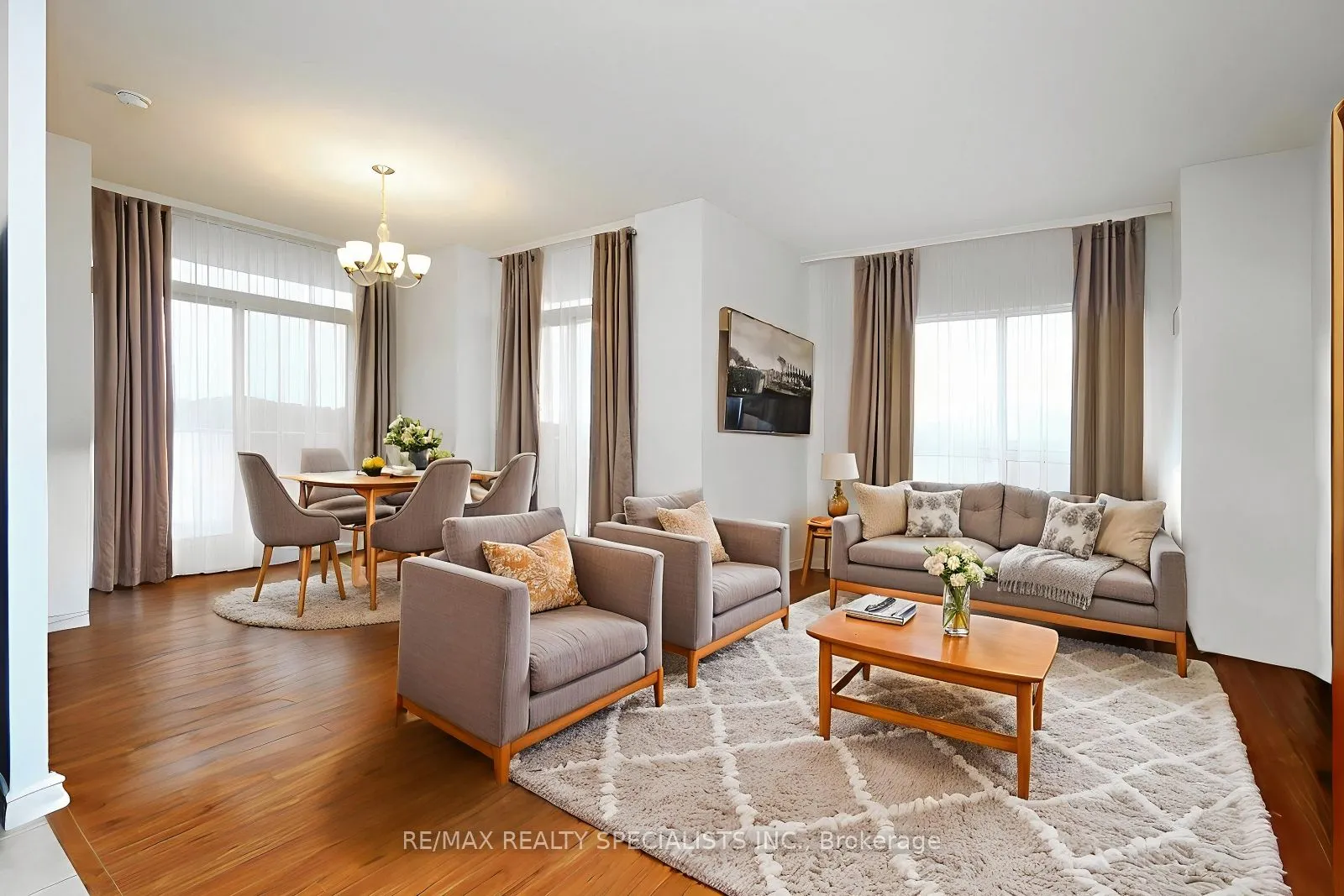 810 Scollard Court #902