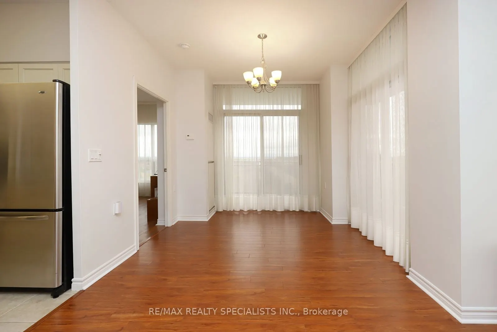 810 Scollard Court #902