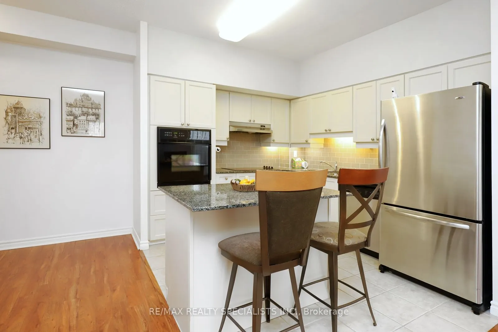 810 Scollard Court #902