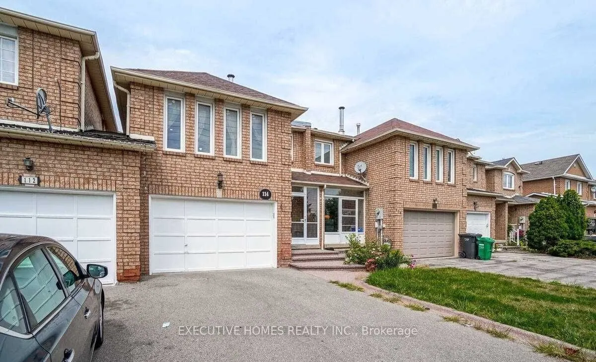 114 Toba Crescent