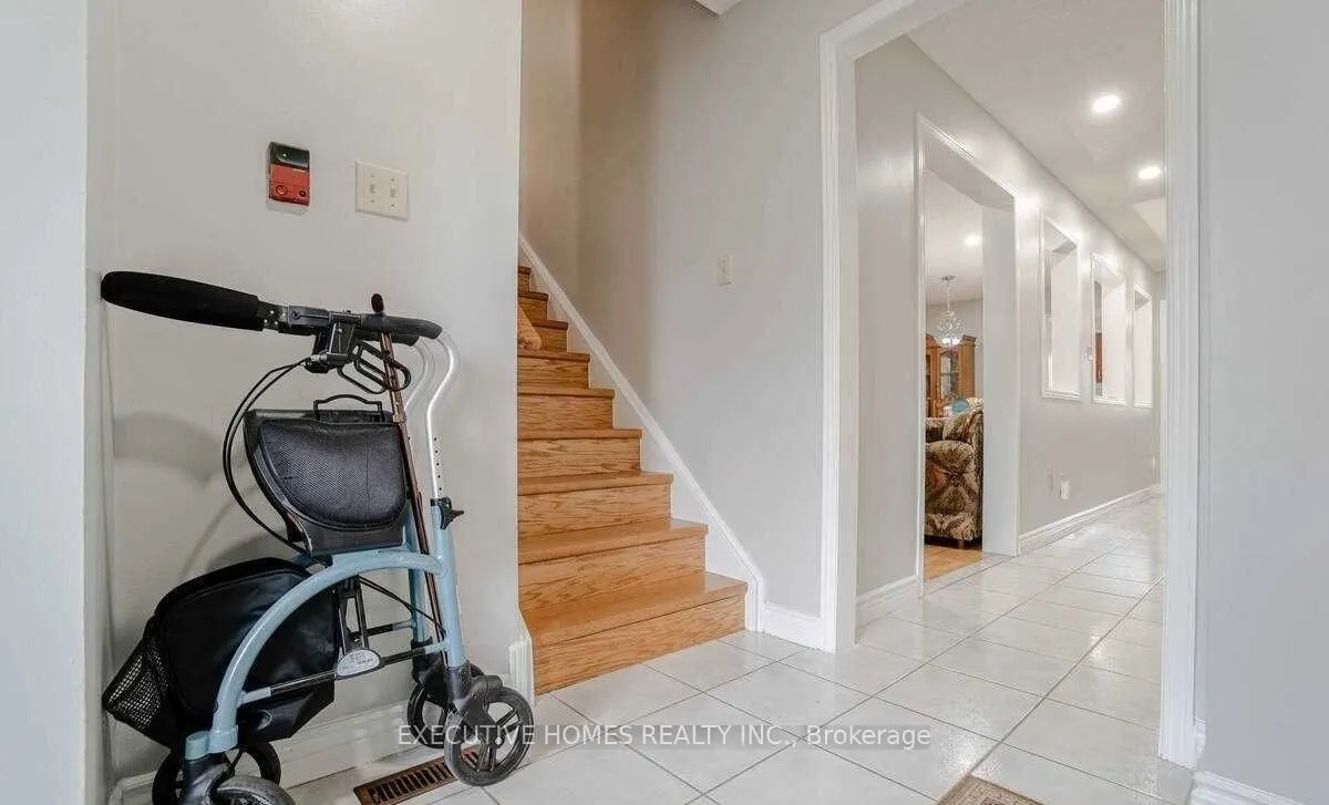 114 Toba Crescent