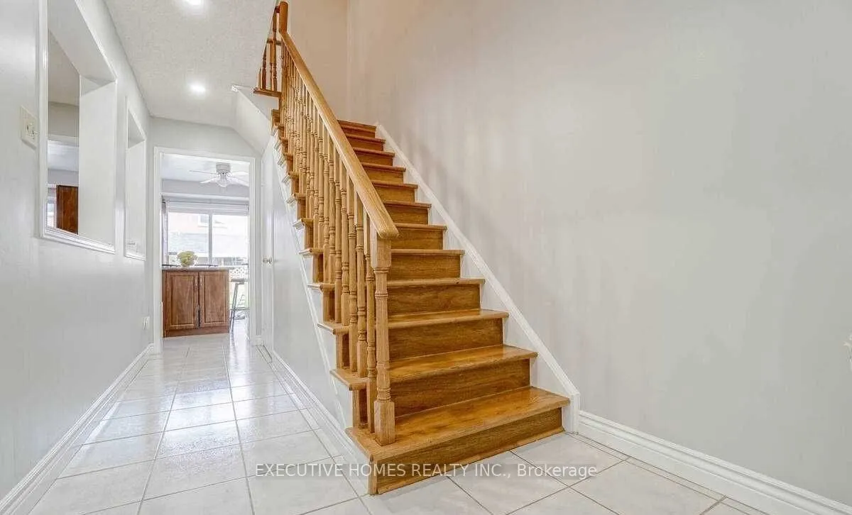 114 Toba Crescent