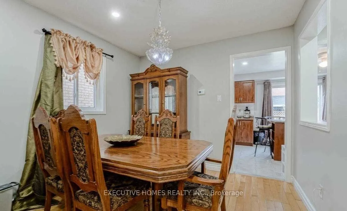 114 Toba Crescent