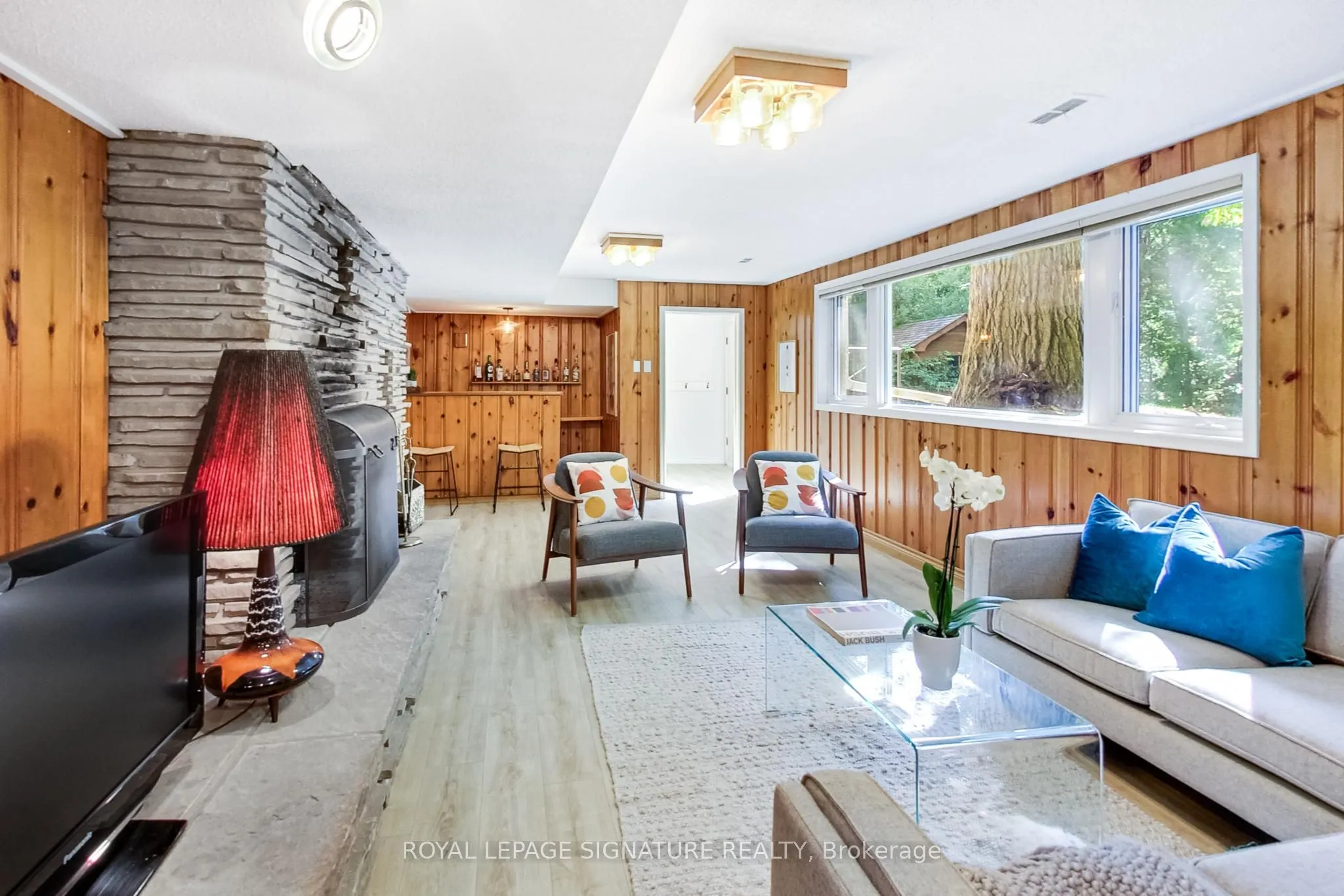 284 Woodland Drive