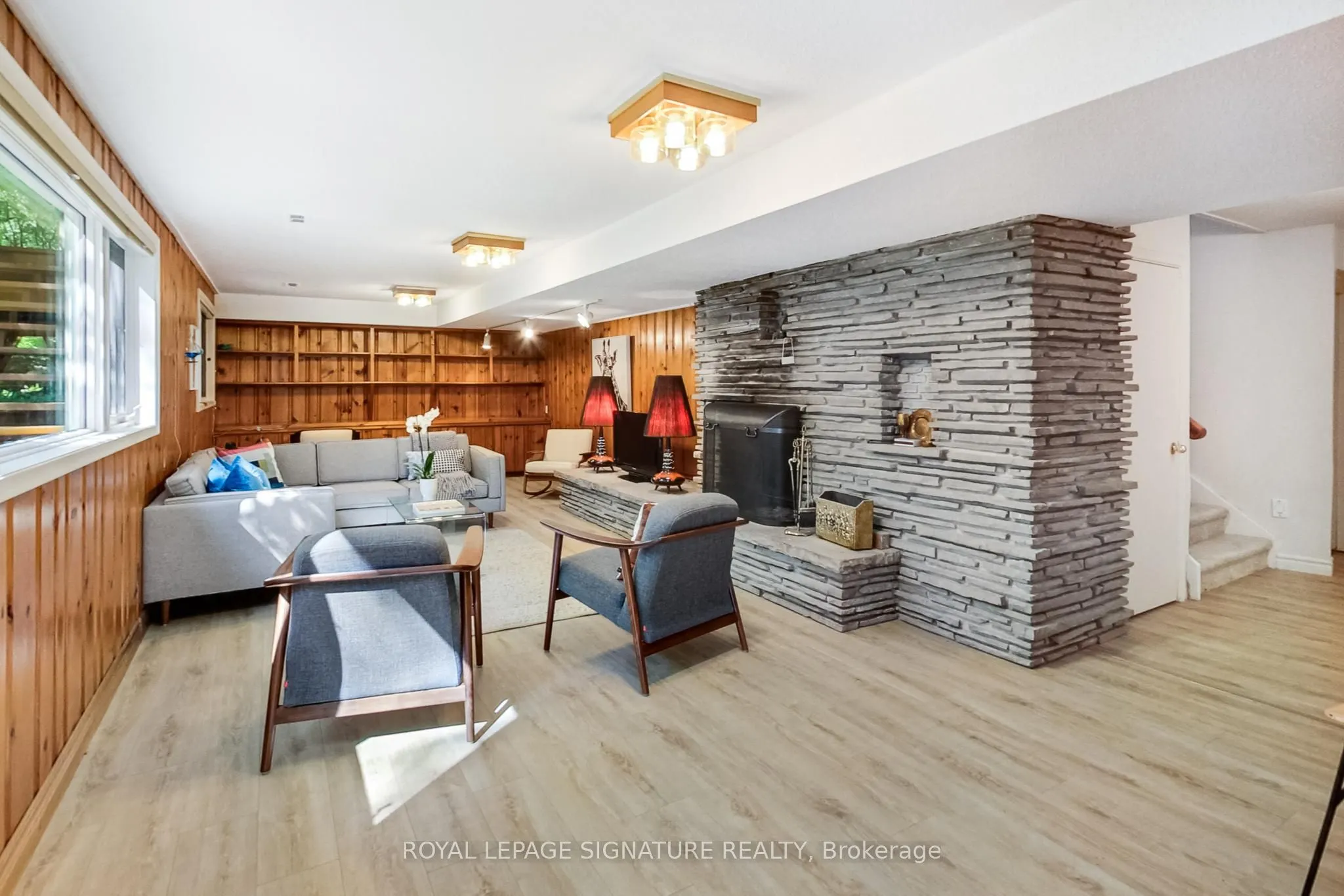 284 Woodland Drive