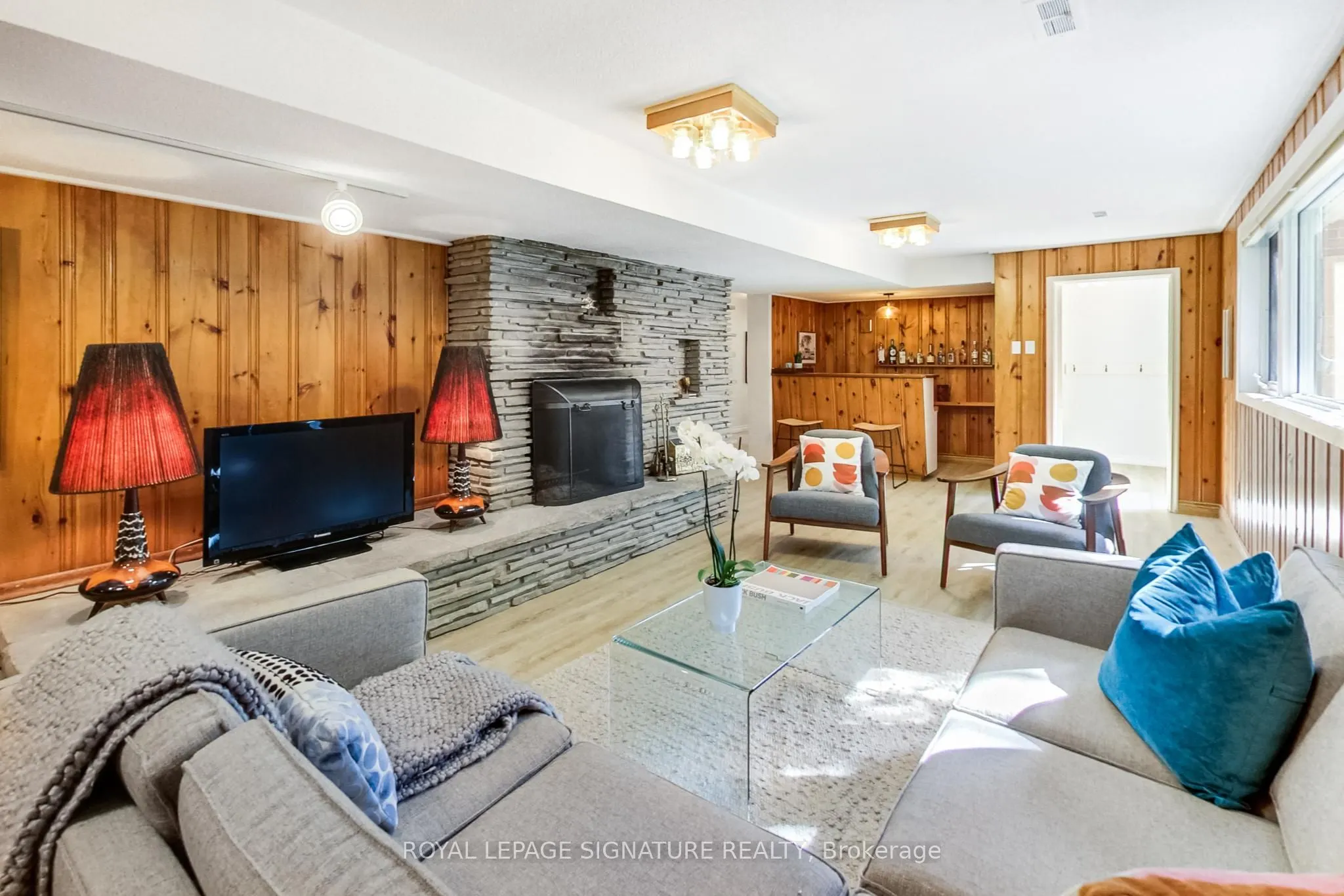 284 Woodland Drive