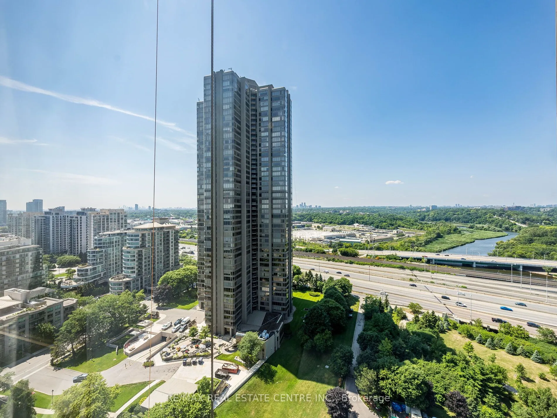1 Palace Pier Court, #2407