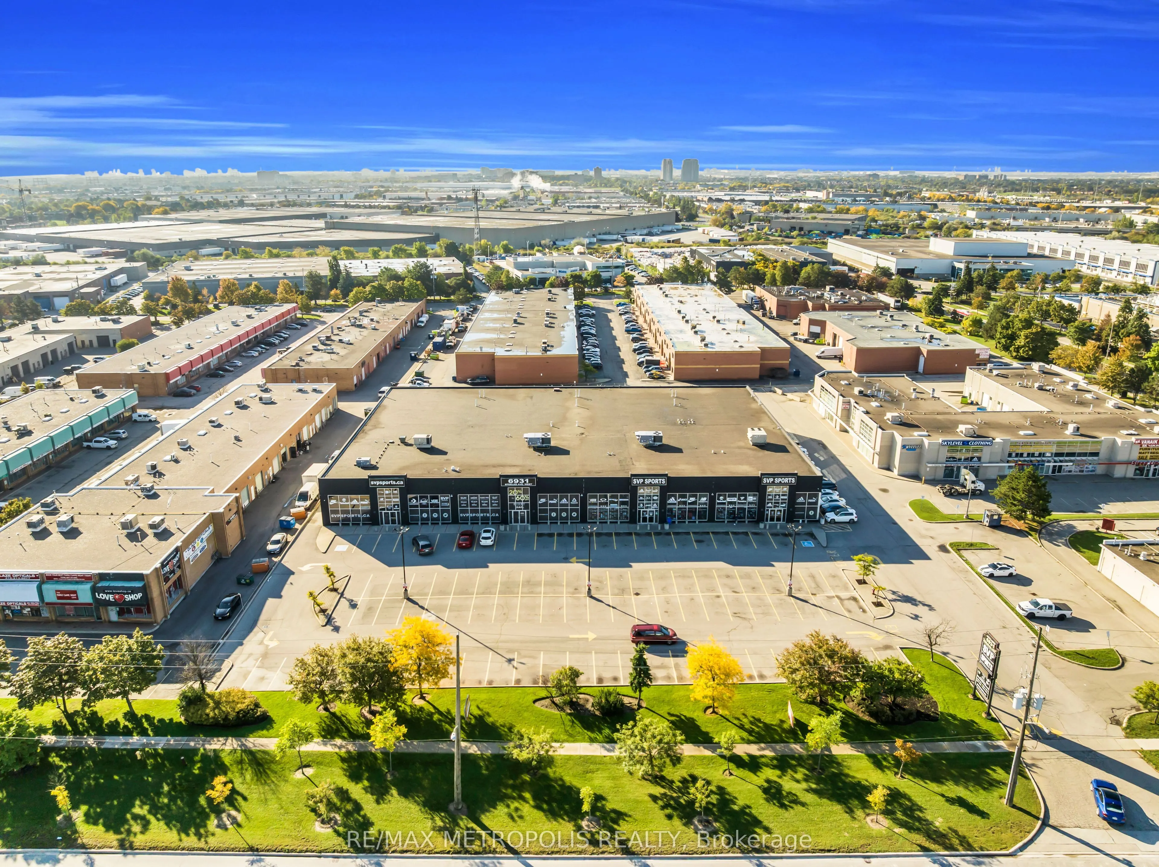 6923 Steeles Avenue W, #4