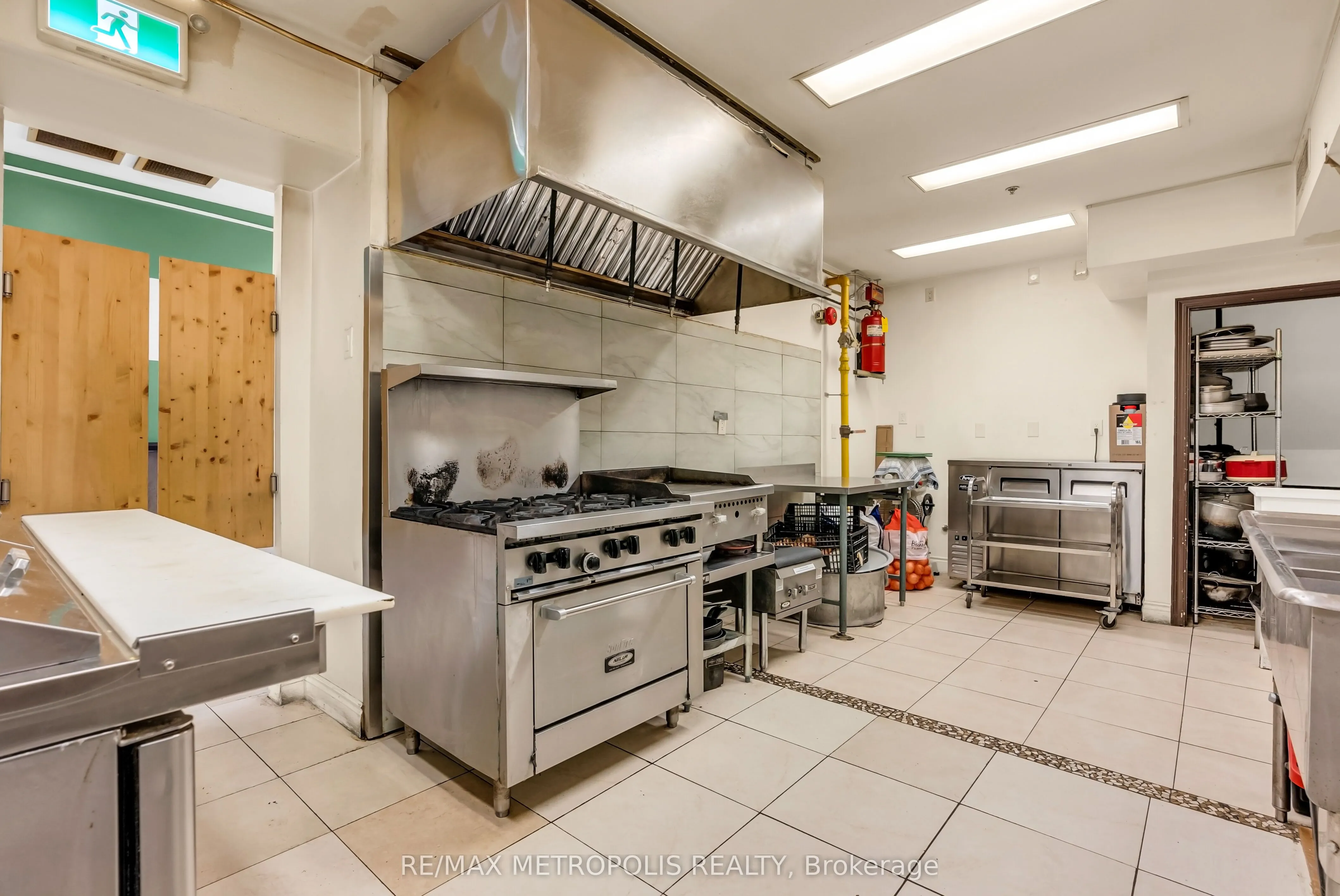 6923 Steeles Avenue W, #4