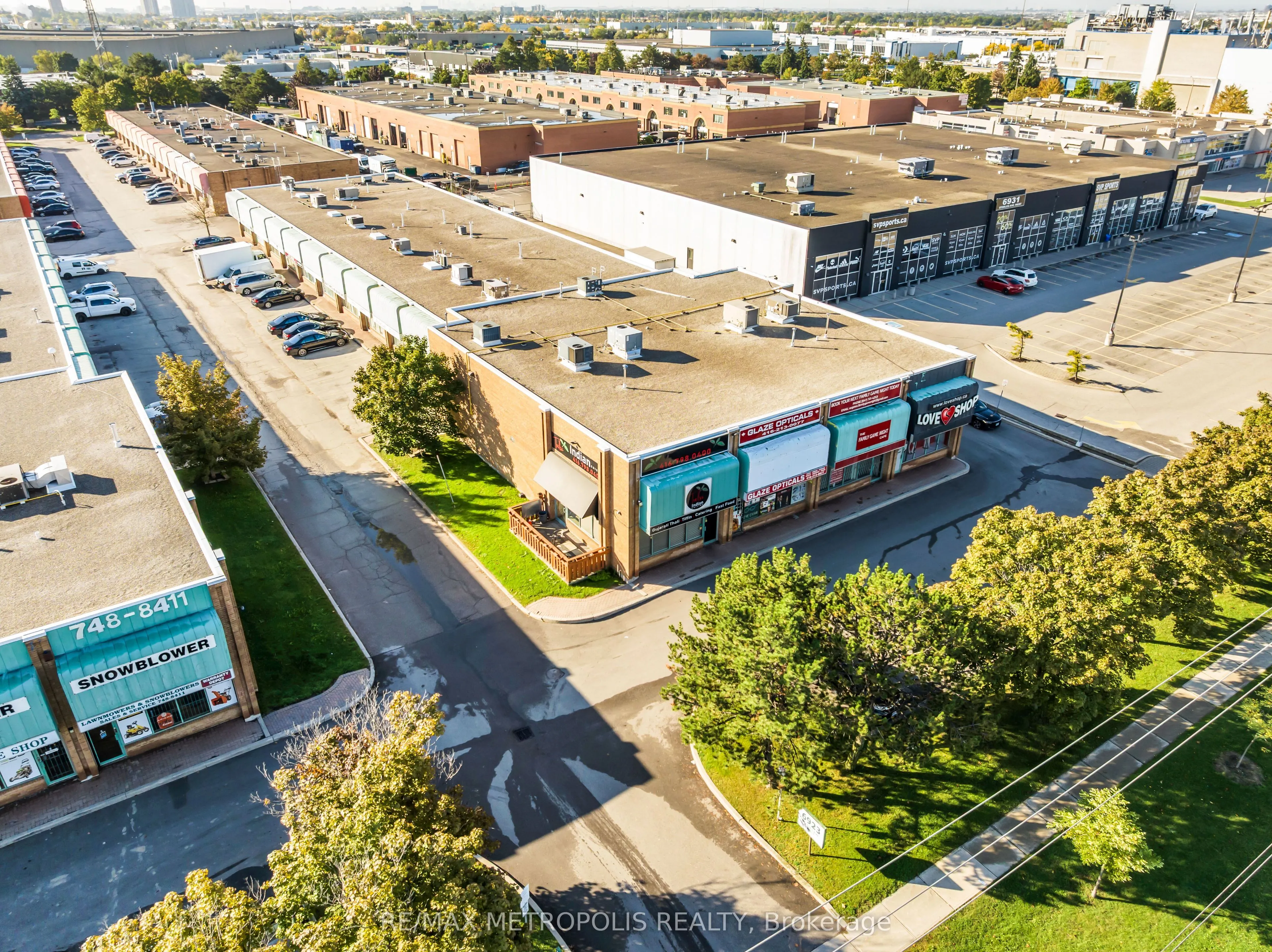 6923 Steeles Avenue W, #4
