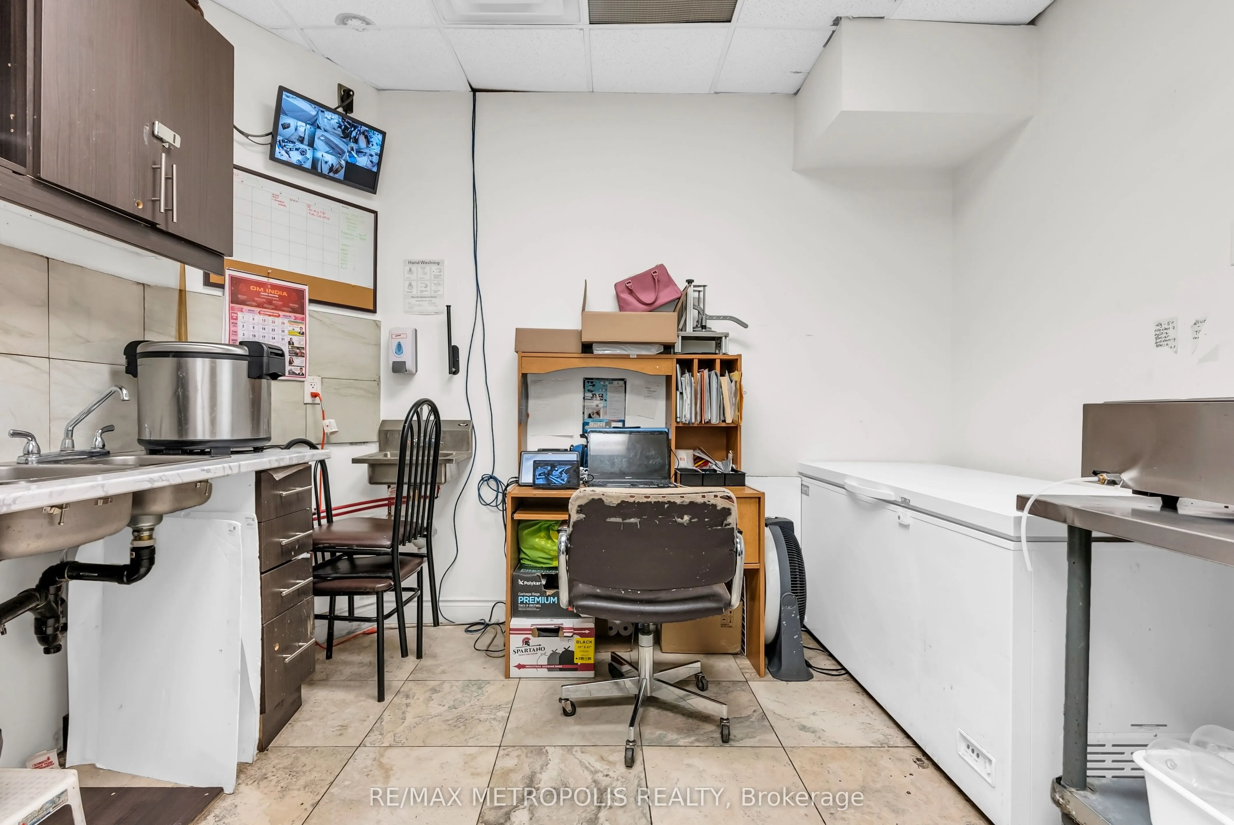6923 Steeles Avenue W, #4