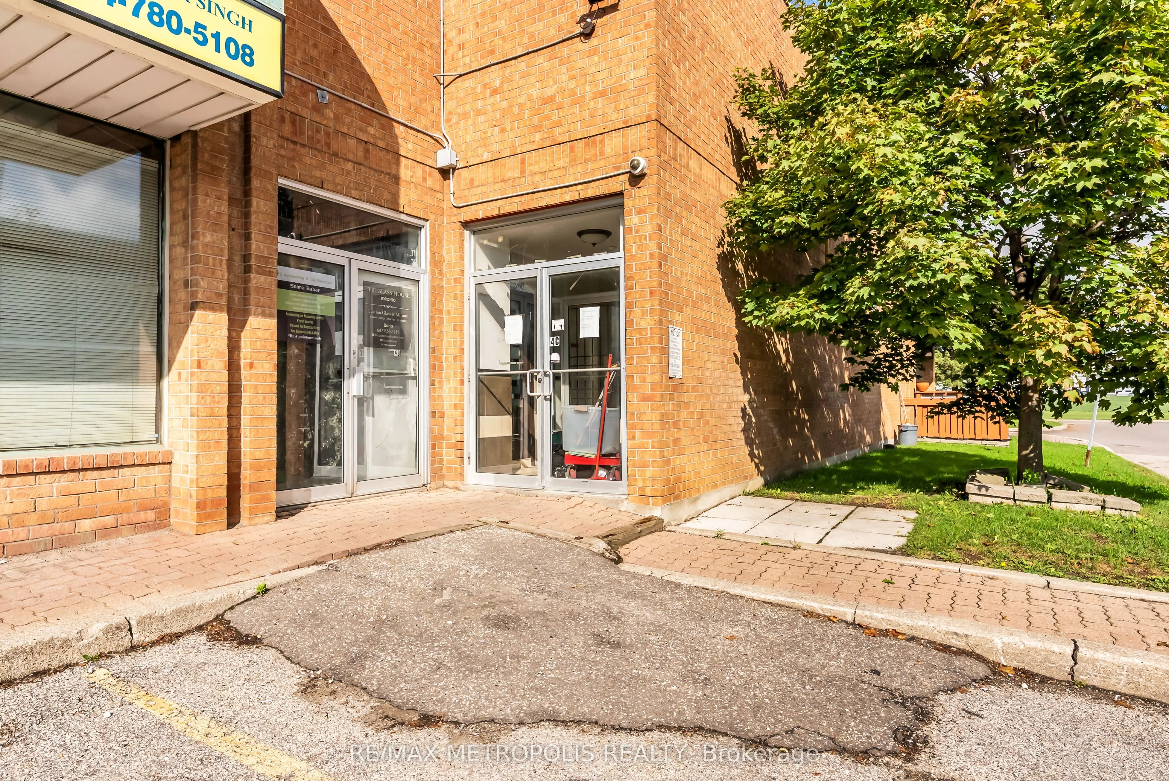 6923 Steeles Avenue W, #4