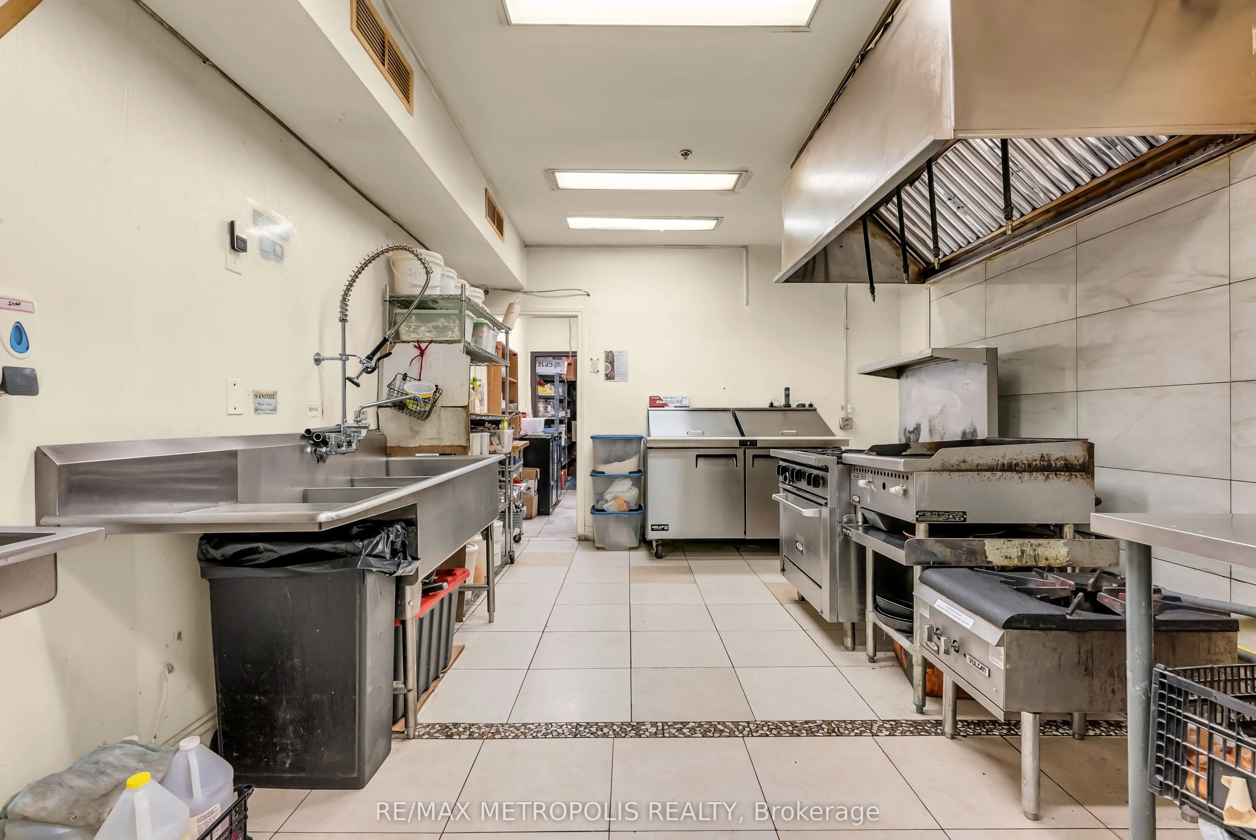 6923 Steeles Avenue W, #4