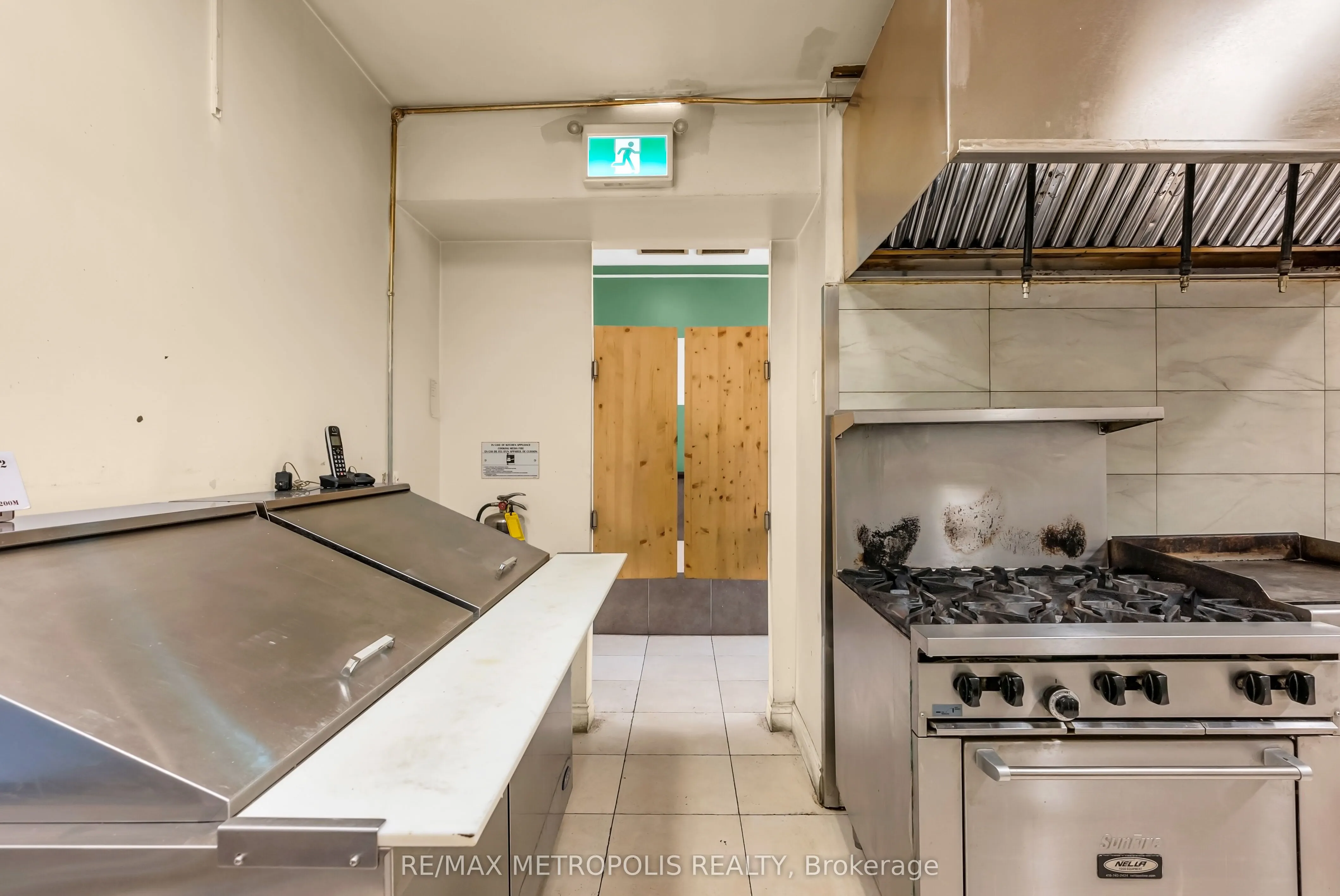 6923 Steeles Avenue W, #4