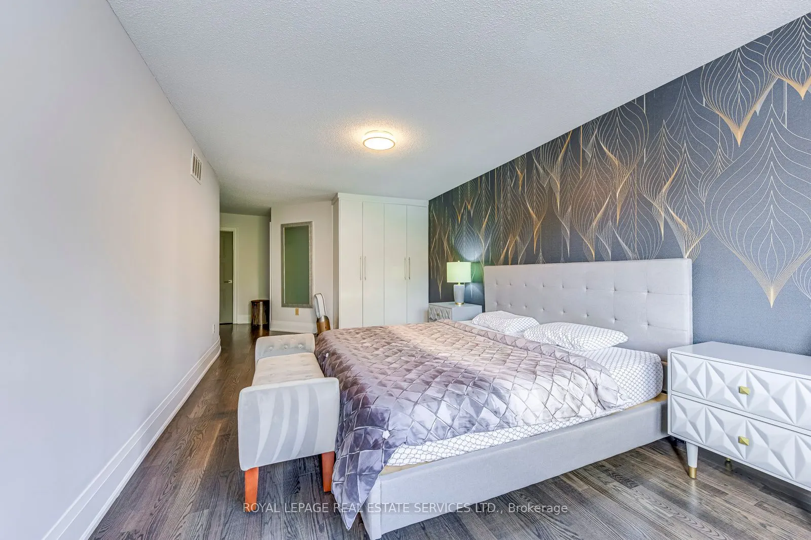 7180 Danton Promenade