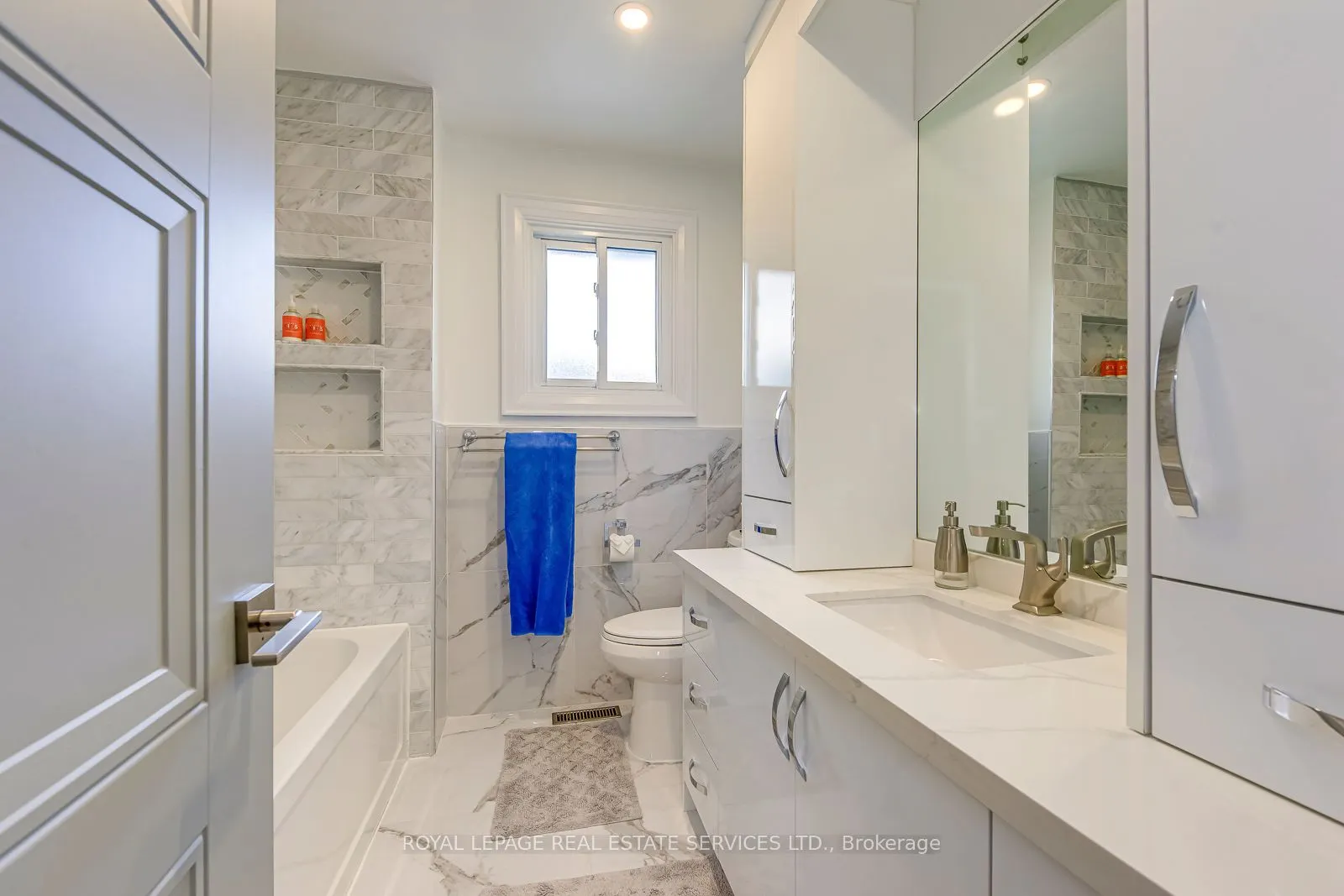 7180 Danton Promenade