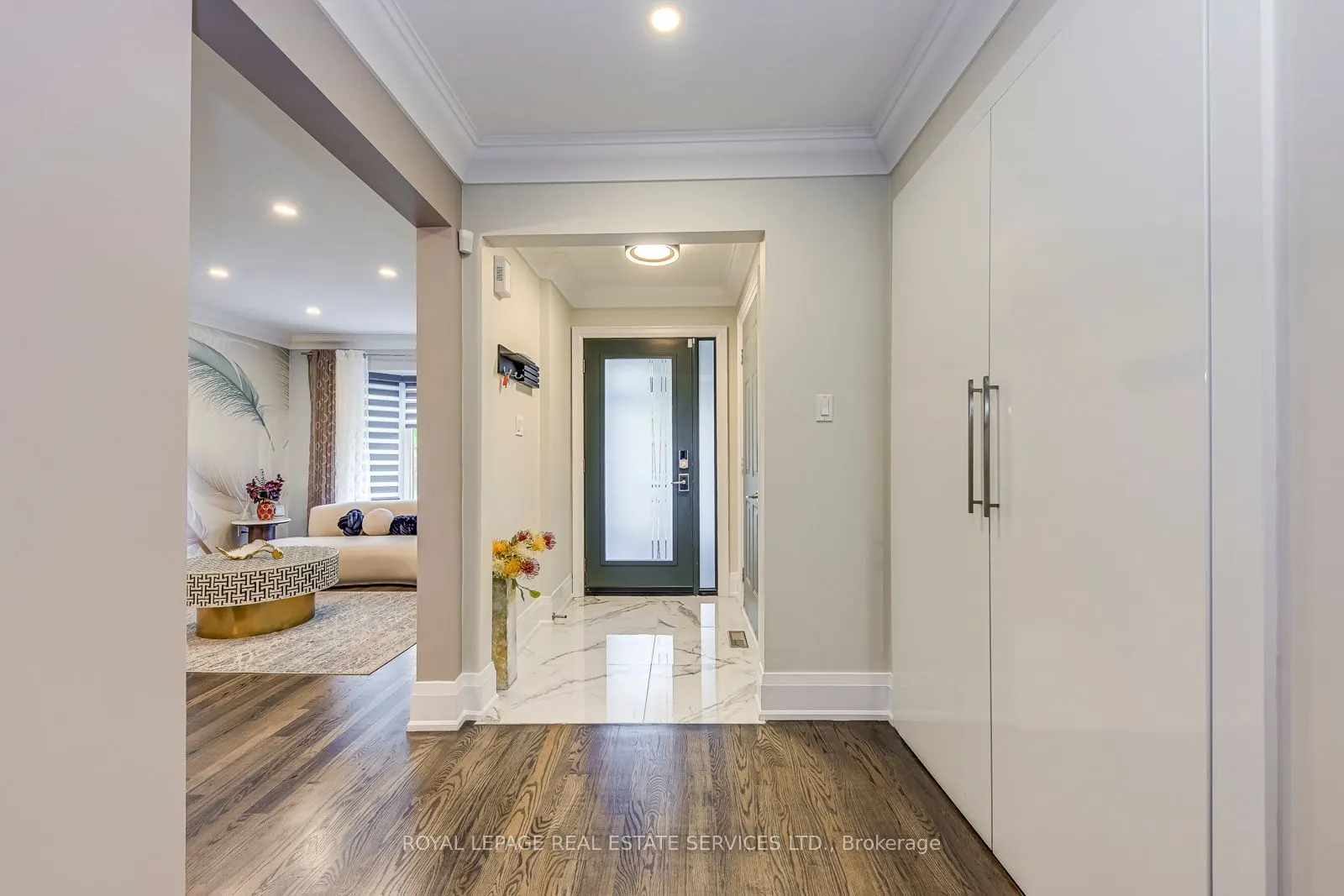 7180 Danton Promenade