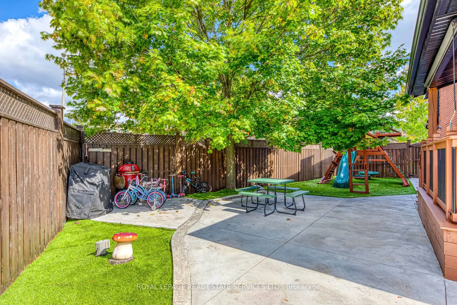 7180 Danton Promenade