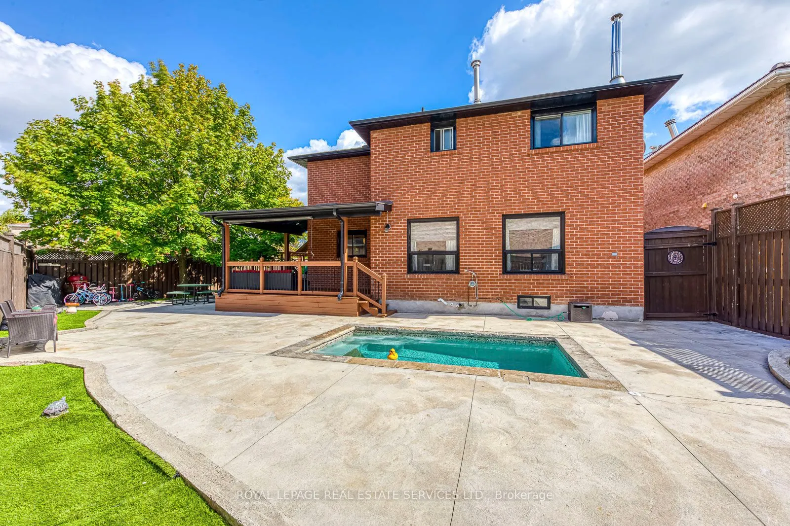 7180 Danton Promenade