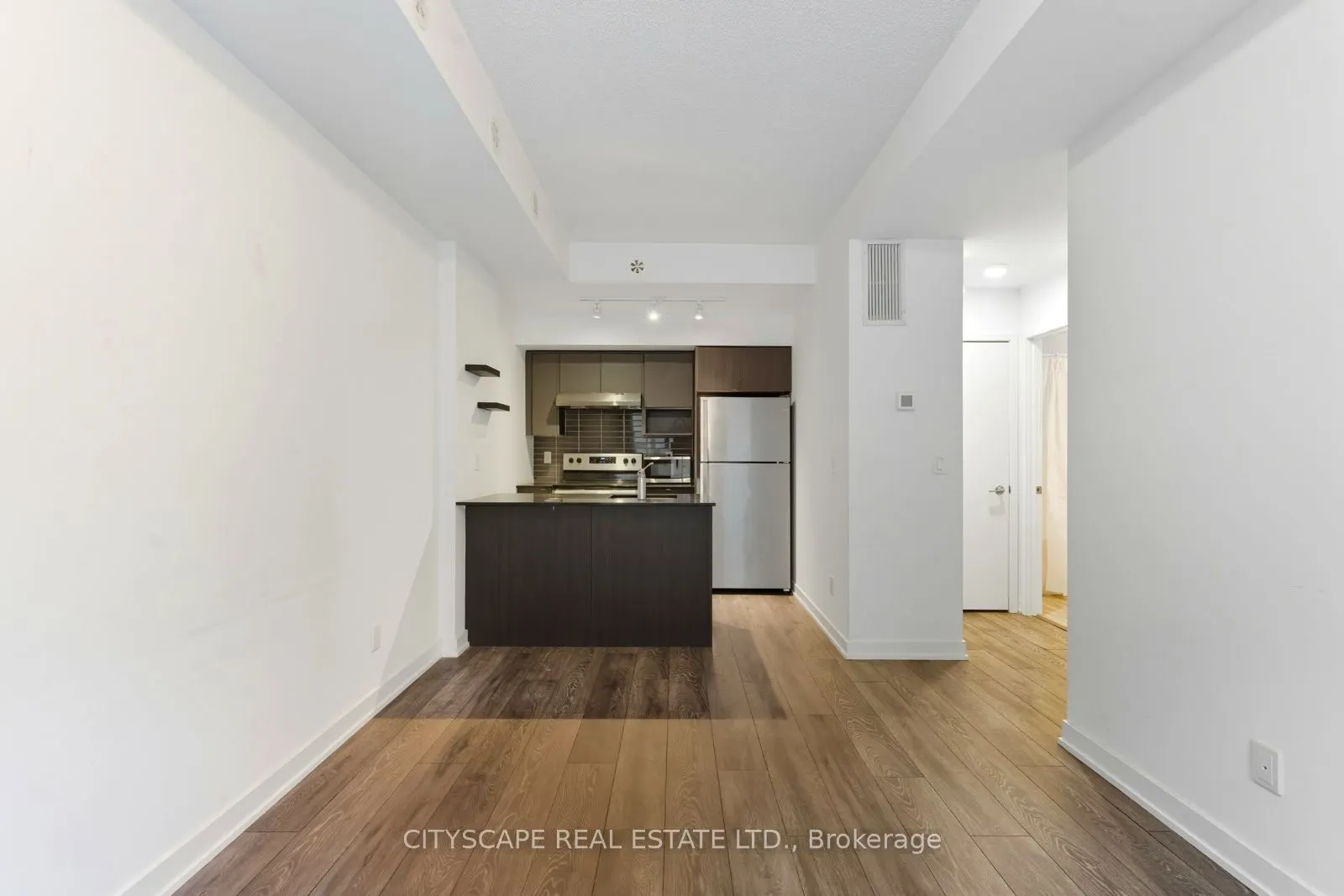 1133 Cooke Boulevard, #818