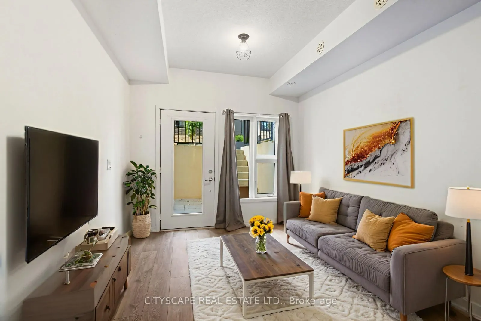 1133 Cooke Boulevard, #818