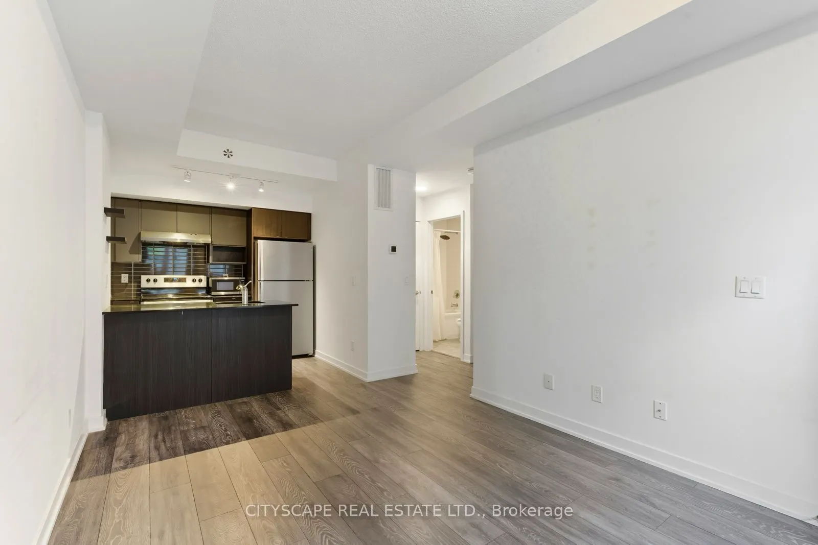 1133 Cooke Boulevard, #818