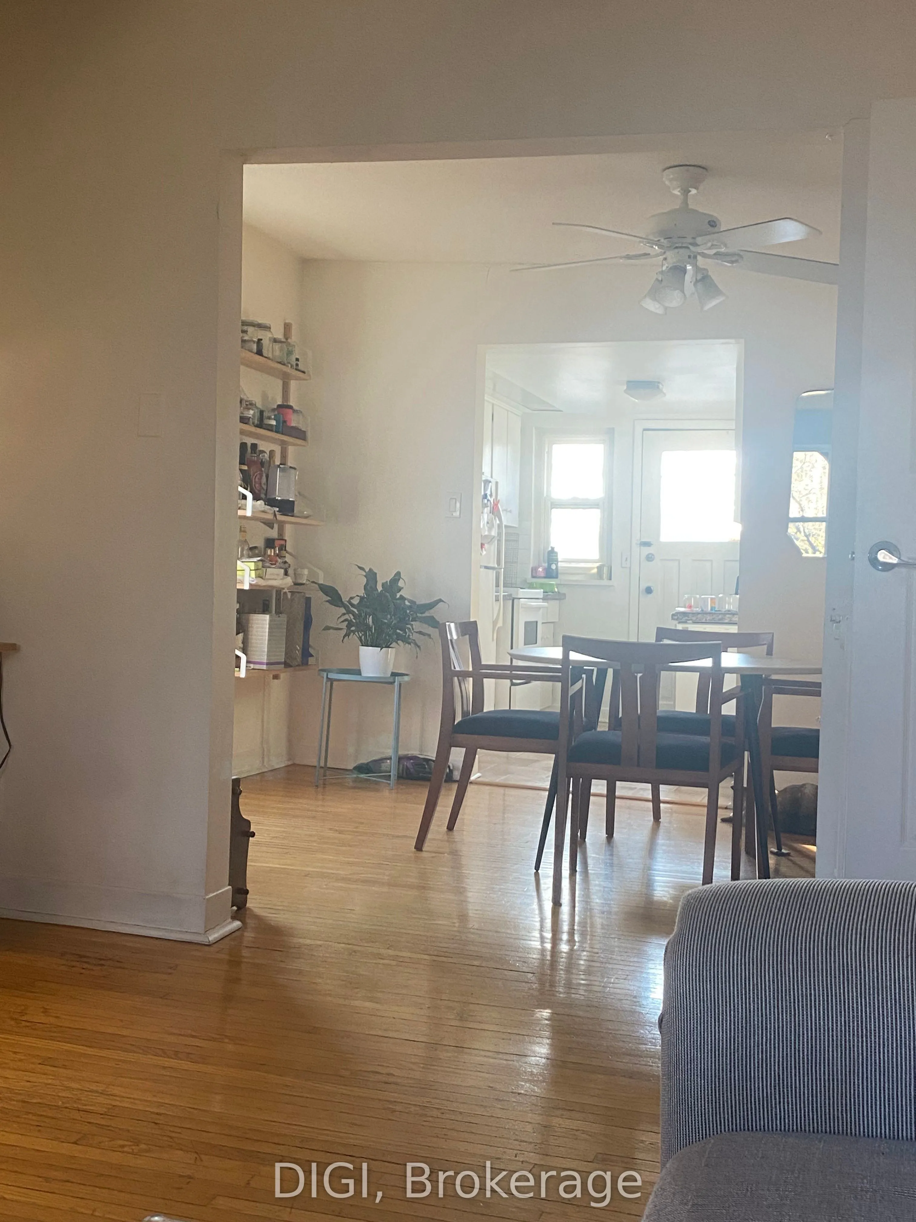 162 Cowan Avenue, #5