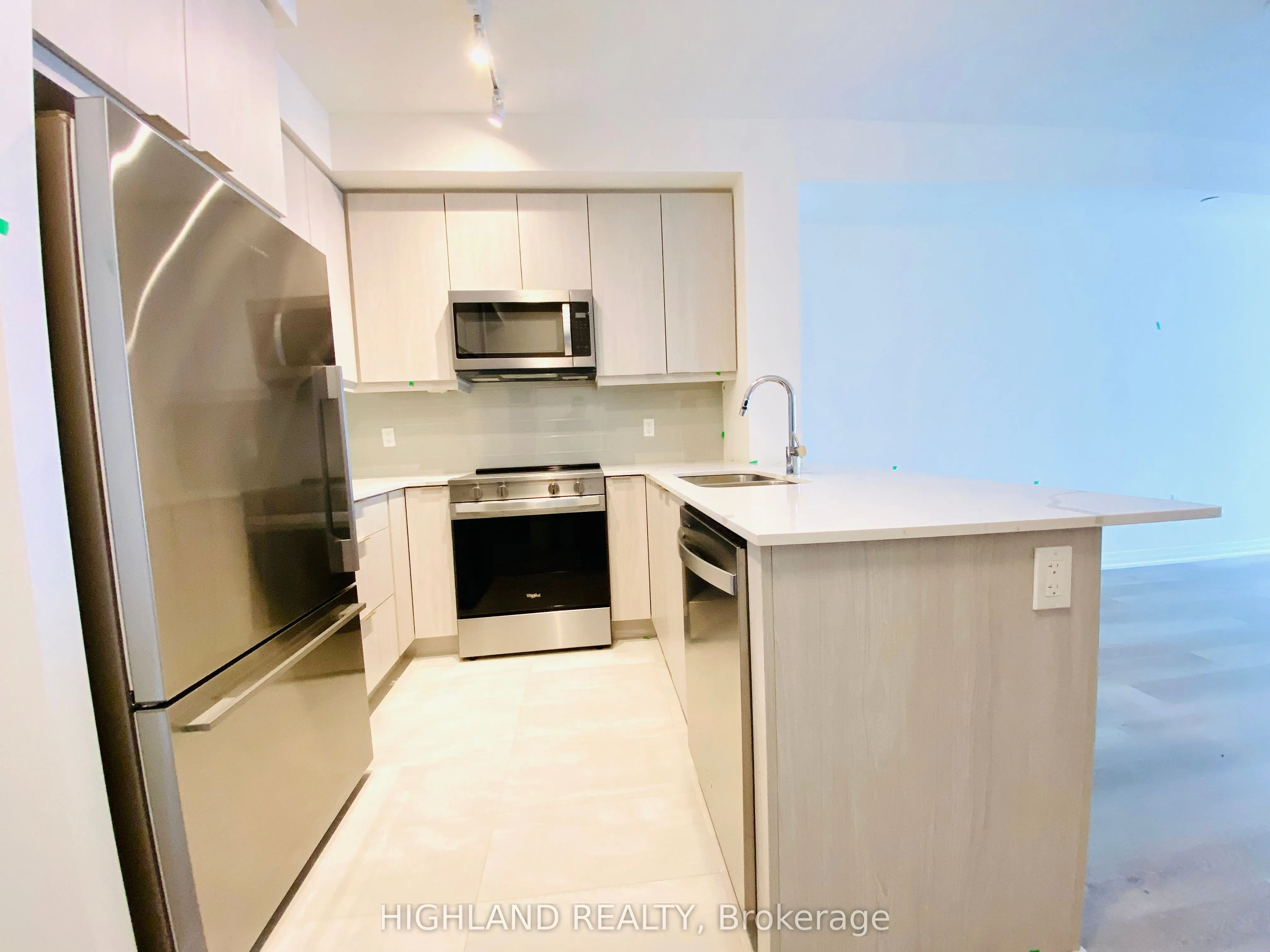 15 Watergarden Drive, #504