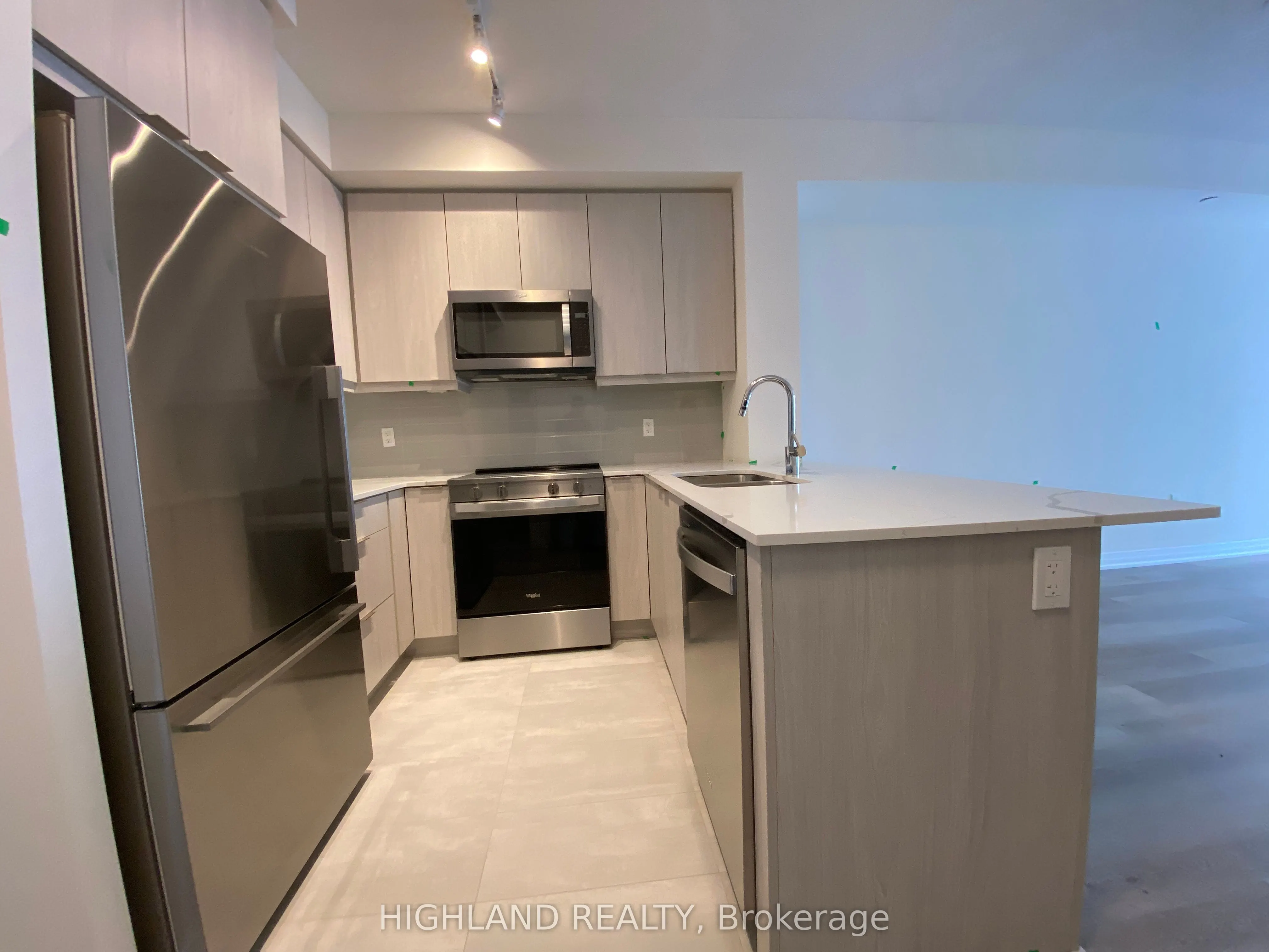 15 Watergarden Drive, #504