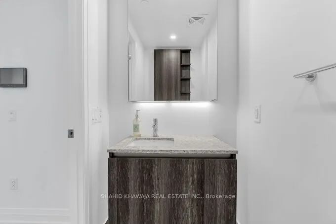 21 Park Street E, #1508