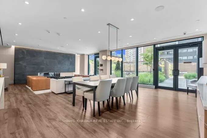 21 Park Street E, #1508