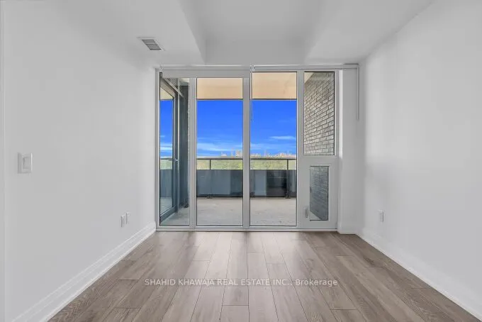 21 Park Street E, #1508