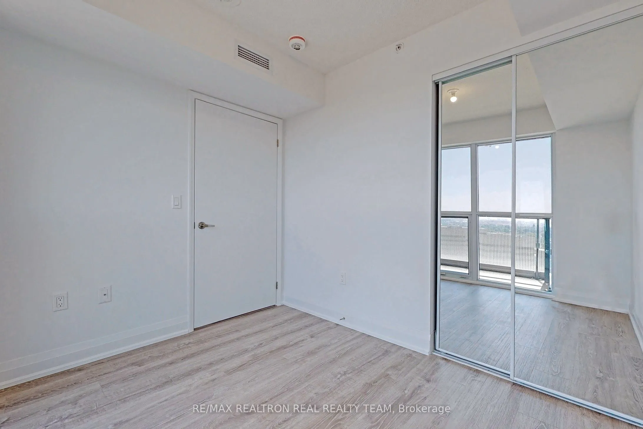 30 Gibbs Road, #1308