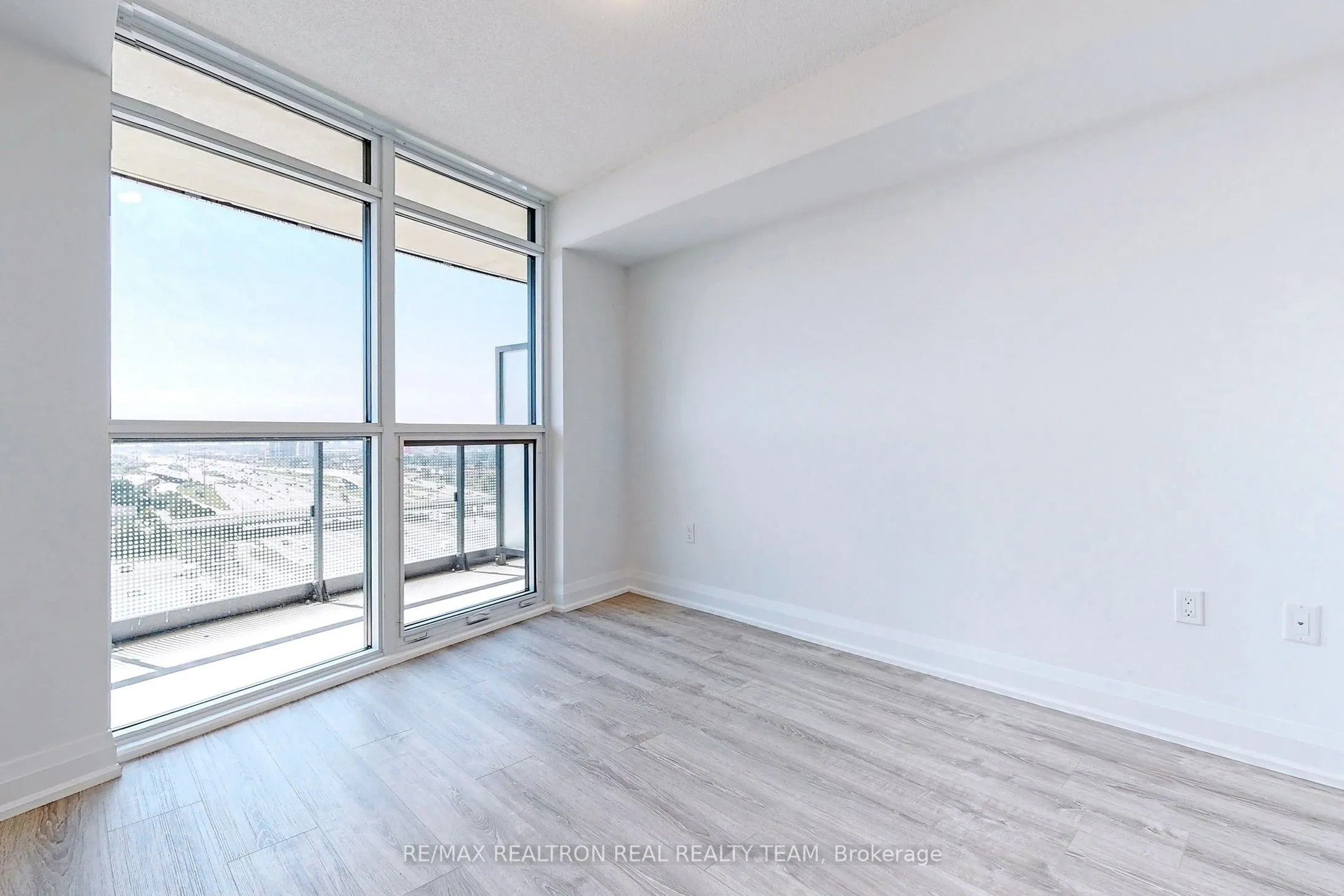 30 Gibbs Road, #1308
