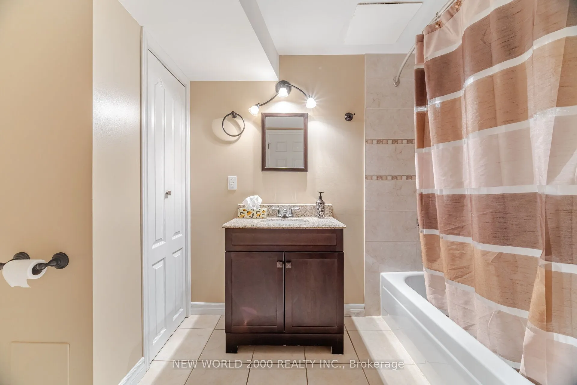 7221 Danton Promenade
